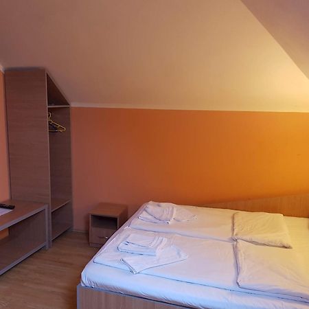 Motel Al Capone Satu Mare Eksteriør bilde