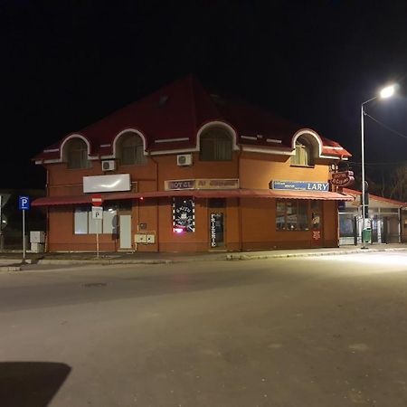Motel Al Capone Satu Mare Eksteriør bilde