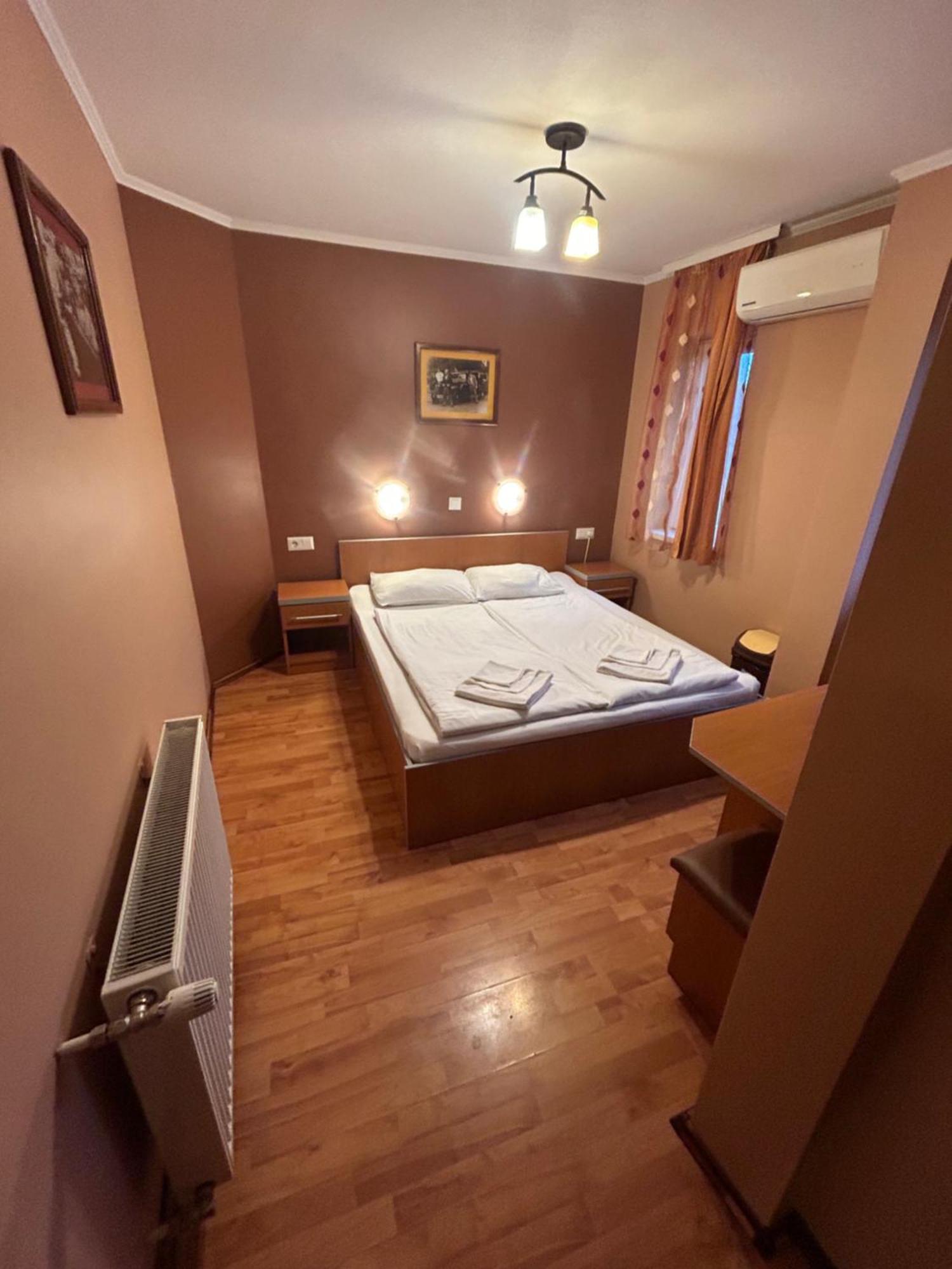 Motel Al Capone Satu Mare Eksteriør bilde