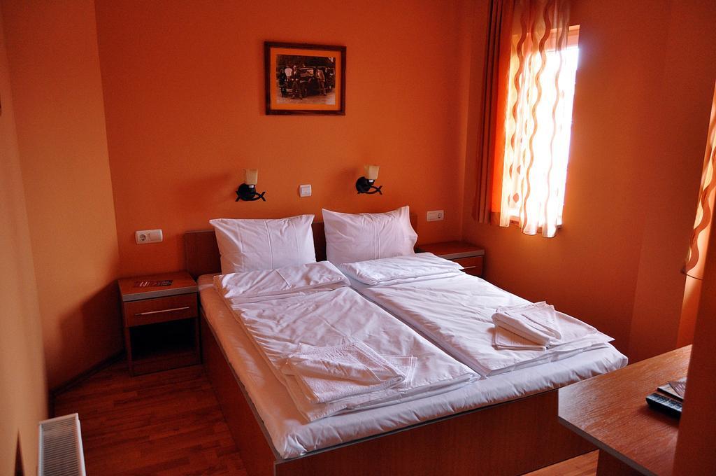 Motel Al Capone Satu Mare Eksteriør bilde